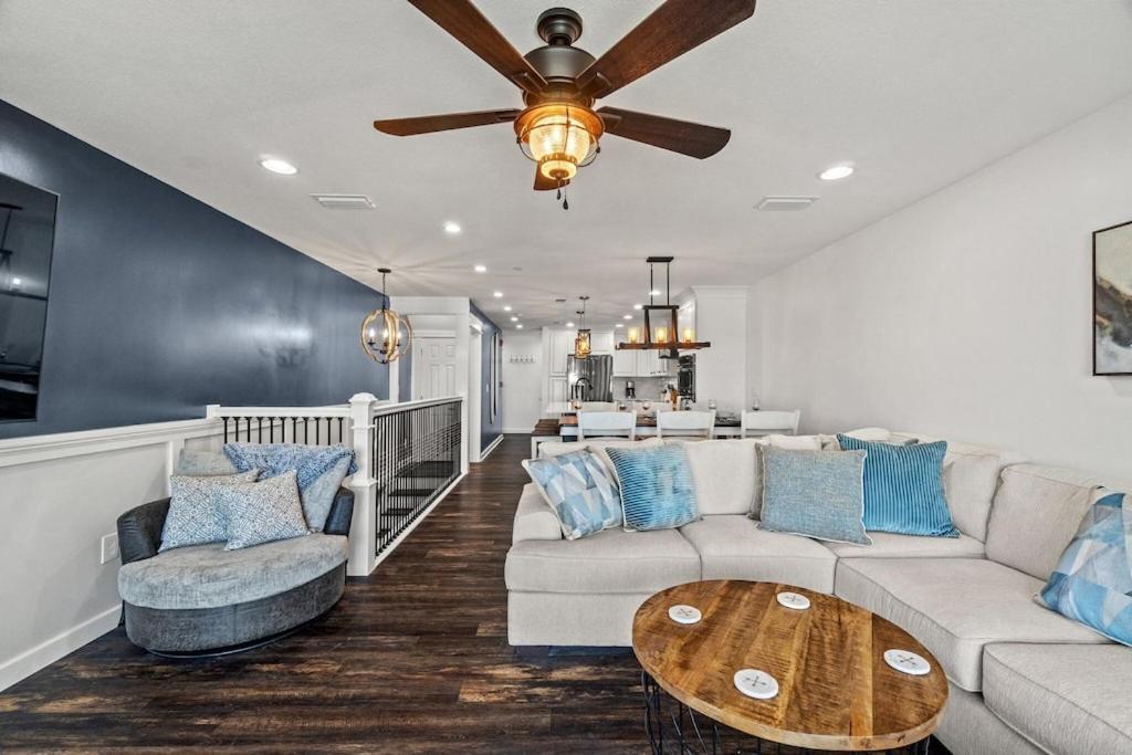 Newly Remodeled Beachfront Townhome - Sleeps 14 Panama City Beach Eksteriør billede